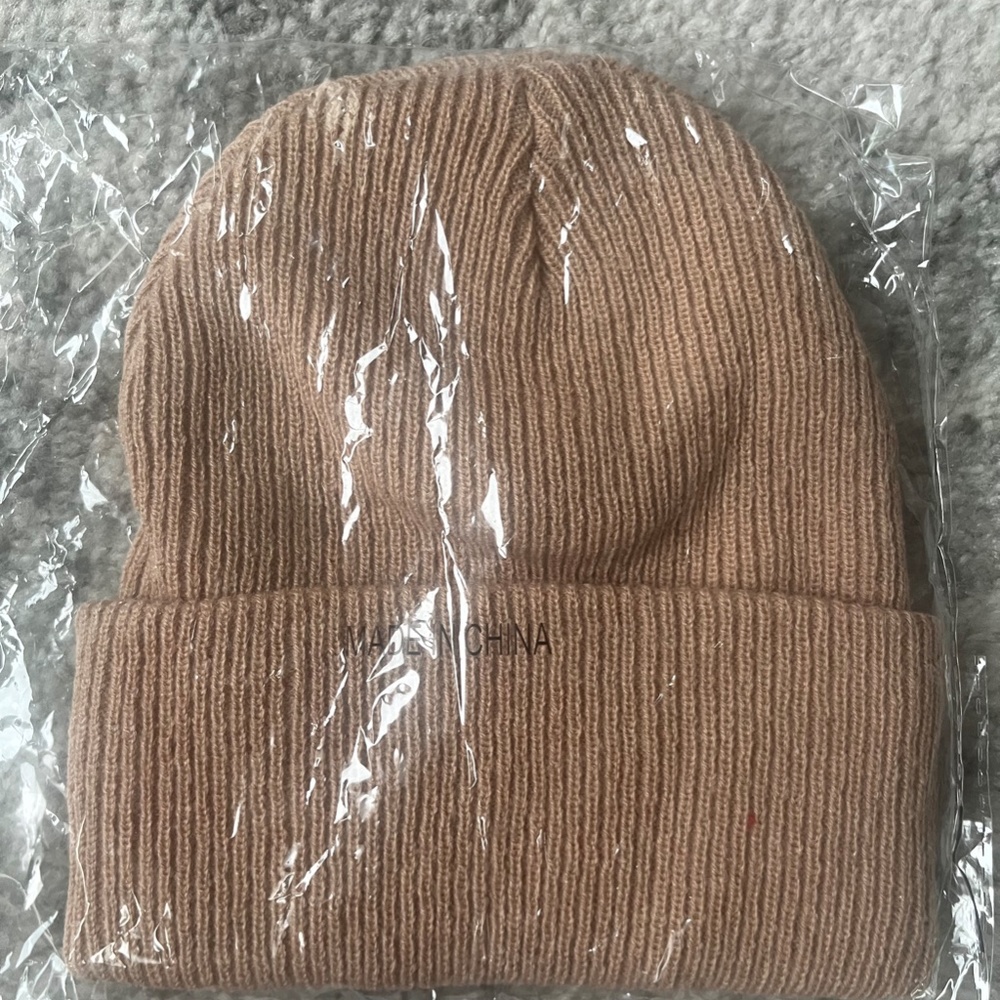 winter hat - Picture 2 of 2